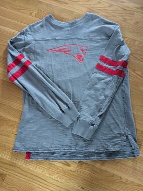 Patriots Men's Gray Long-Sleeve Tee